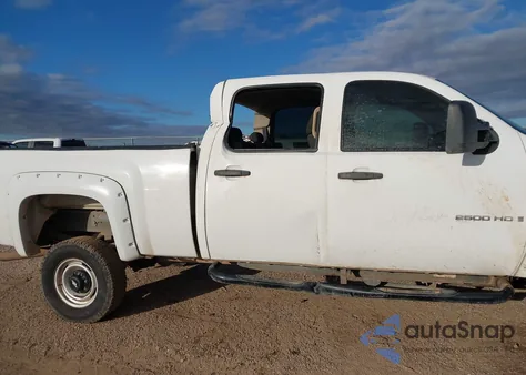 2008 Chevrolet Silverado 2500Hd Work Truck z USA, uszkodzony, nr VIN 1GCHK23K08F210631